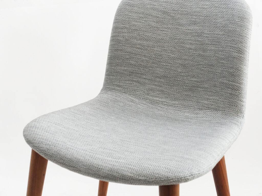 alt="ダイニングチェア張替え"