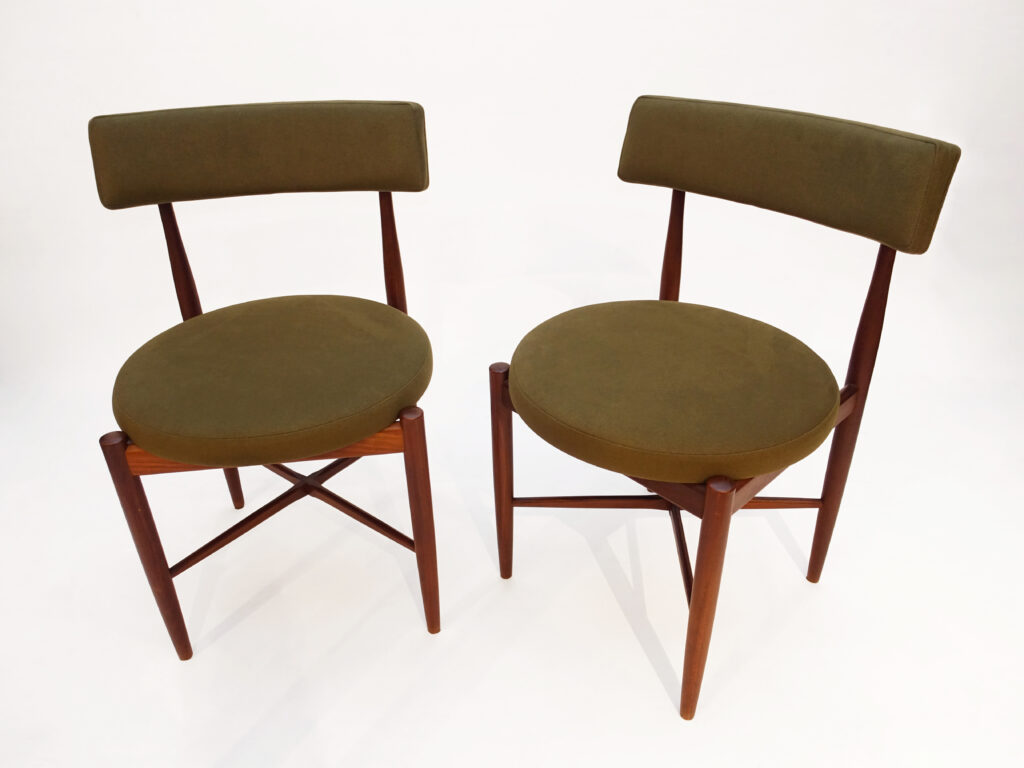 alt="ダイニングチェアの座面背面張替え"