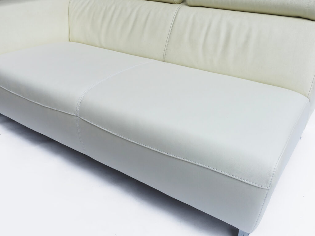 alt="ソファ座面張替え"