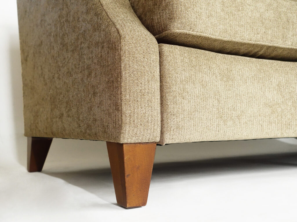 alt="ソファの張替え"