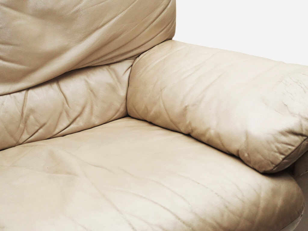 alt="ソファ張替え"