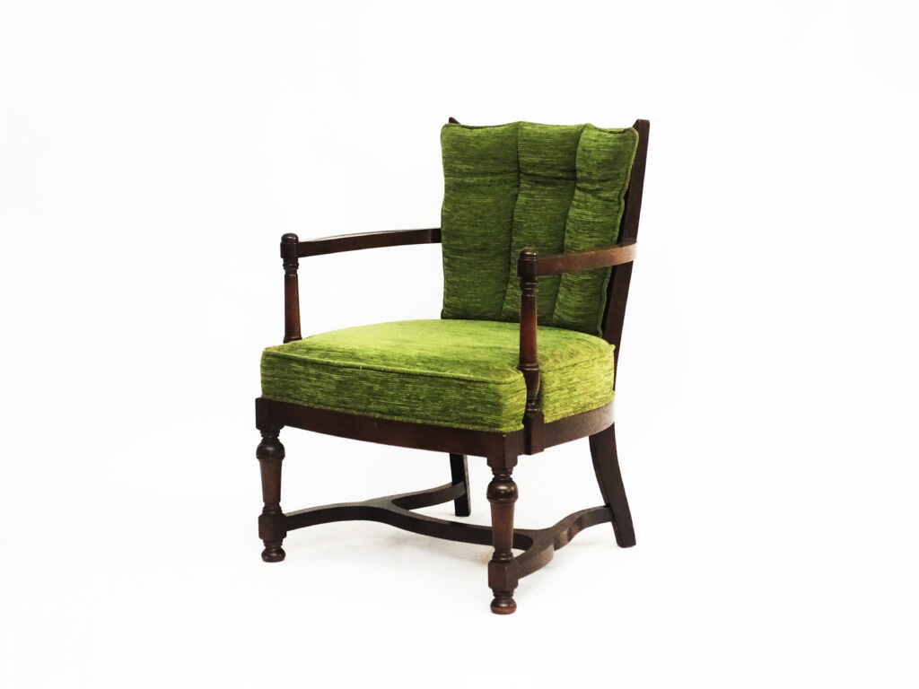 alt="アームチェア・小椅子張替え・塗装"