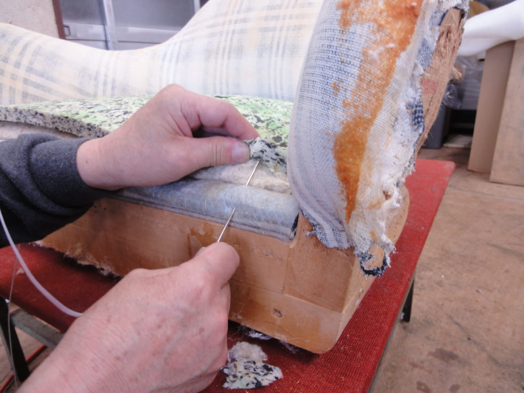 alt="1pソファの張替え"