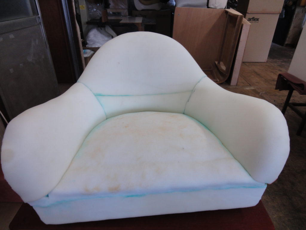 alt="1pソファの張替え"