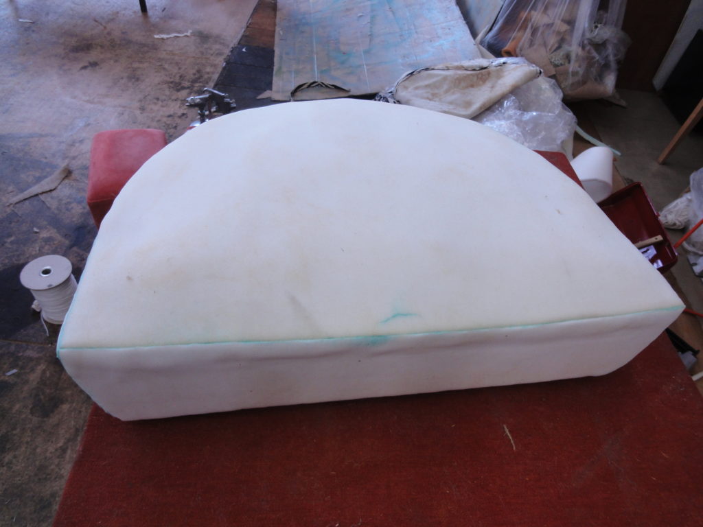 alt="1pソファの張替え"