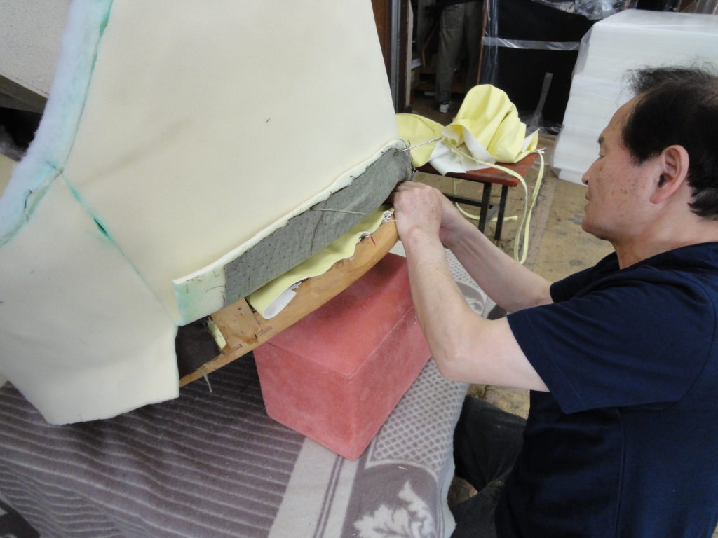 alt="1pソファの張替え"