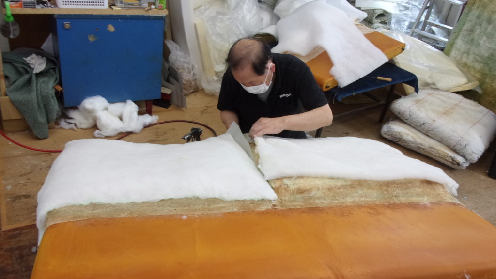 alt="Cassina（カッシーナ）のMARALUNGA（マラルンガ）ソファの張替え"