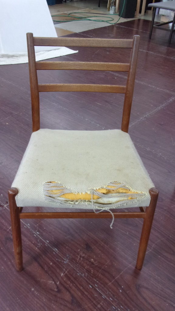 alt="椅子の張替え"