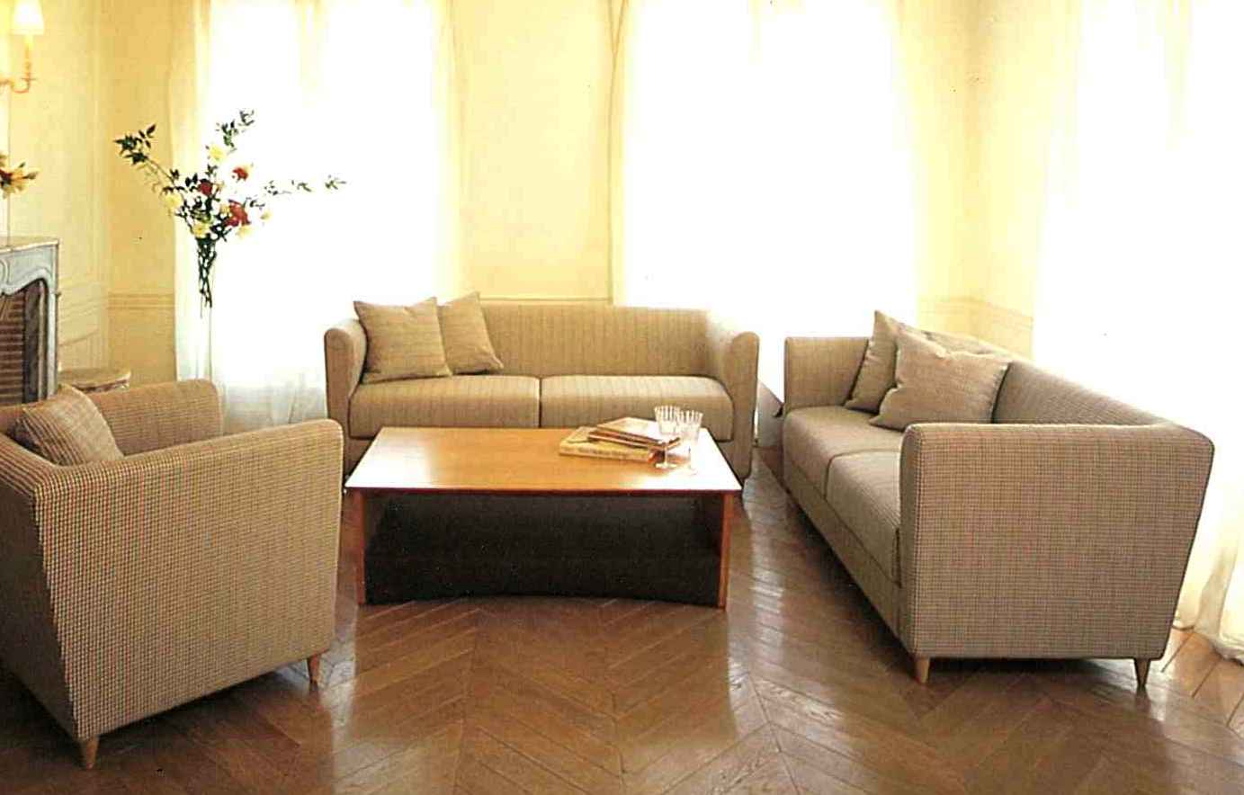 alt="ミネルバオリジナルブランドのフルール"