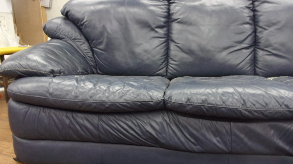 alt="ソファの張替え"