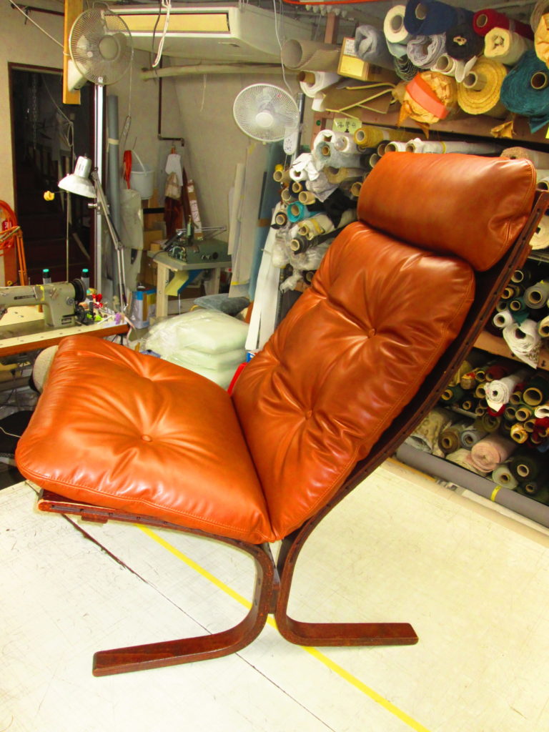 alt="パーソナルチェア椅子の張替え"