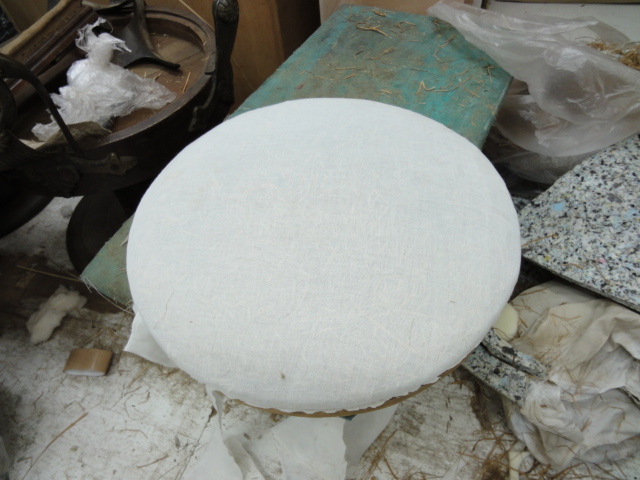 alt="昭和戦前の「ハイドリック理容椅子」"