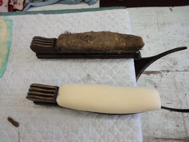 alt="昭和戦前の「ハイドリック理容椅子」"