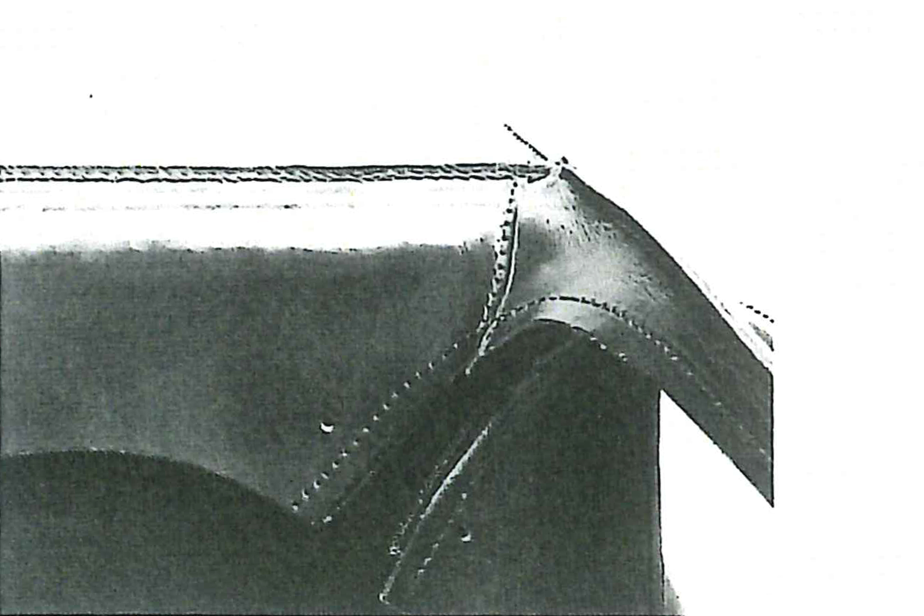 alt="CassinaカッシーナのCABキャブ椅子の張替え"