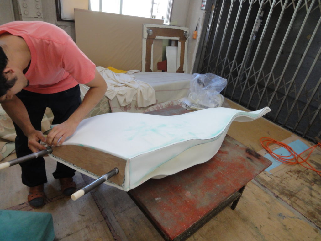 alt="ザハ・ハディド東京オペラシティアートギャラリー"